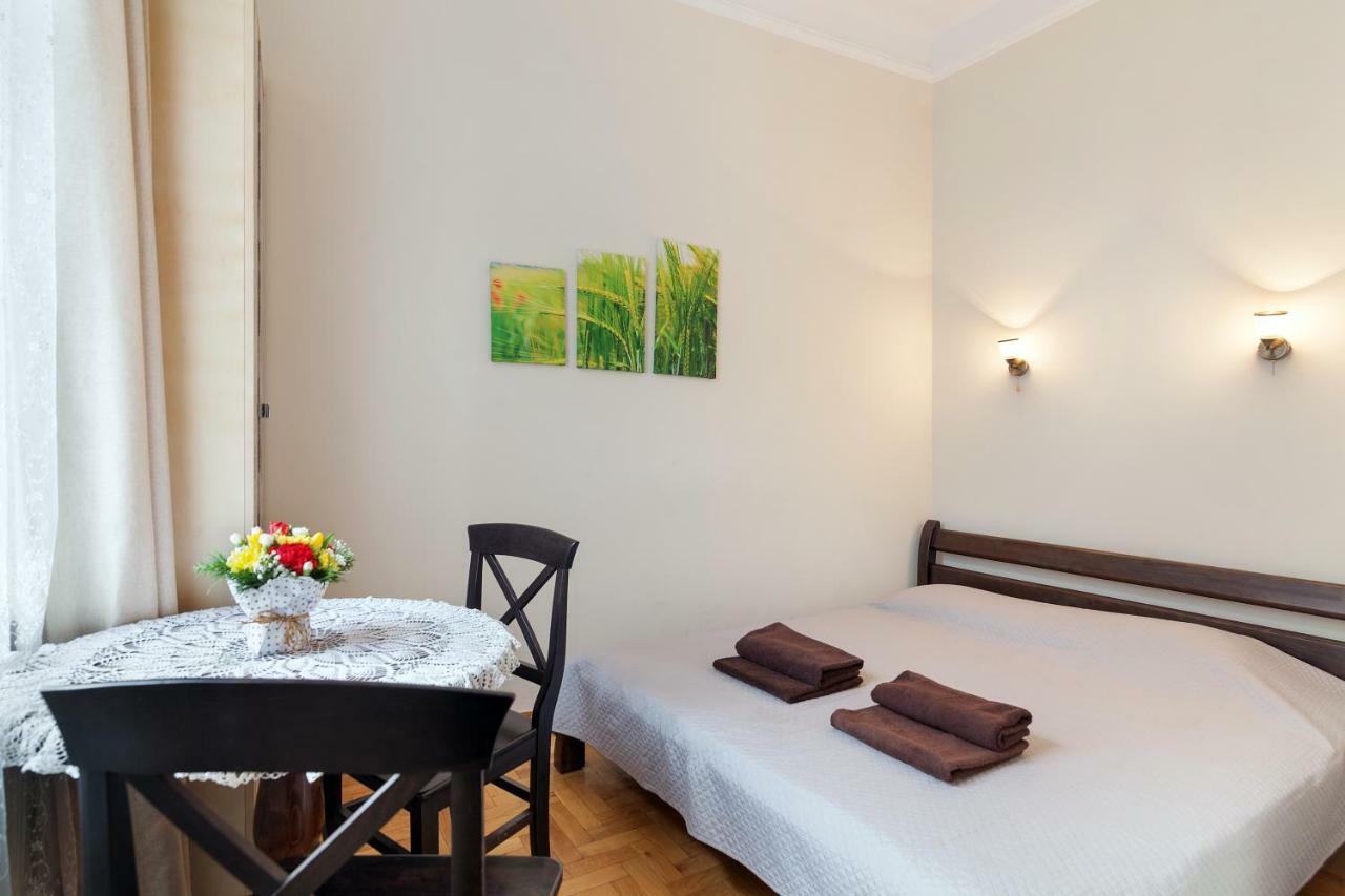 Apartments White House Lviv Exterior foto