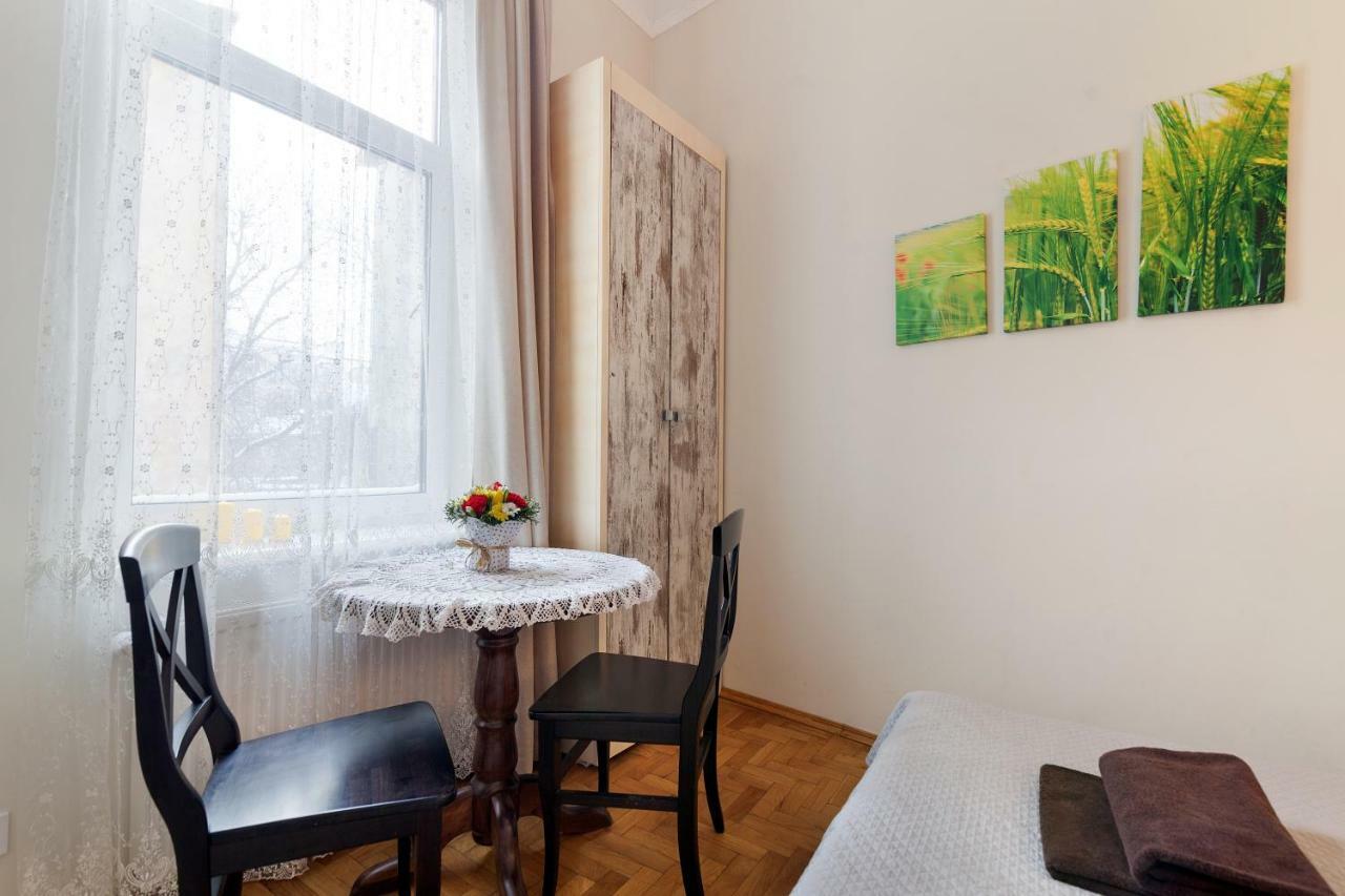 Apartments White House Lviv Exterior foto